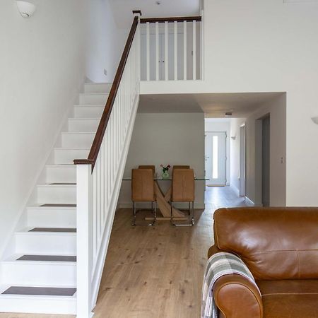 Ascot Cottage 赛伦塞斯特 外观 照片