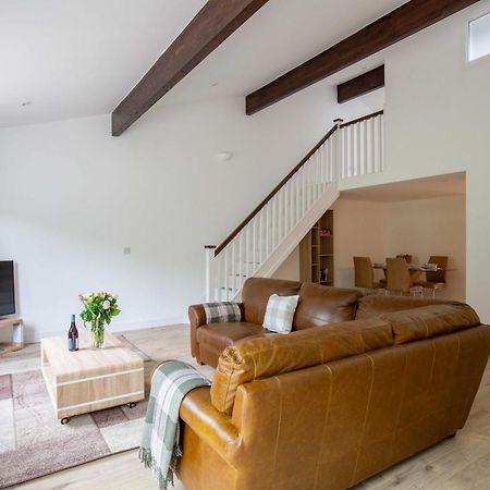 Ascot Cottage 赛伦塞斯特 外观 照片