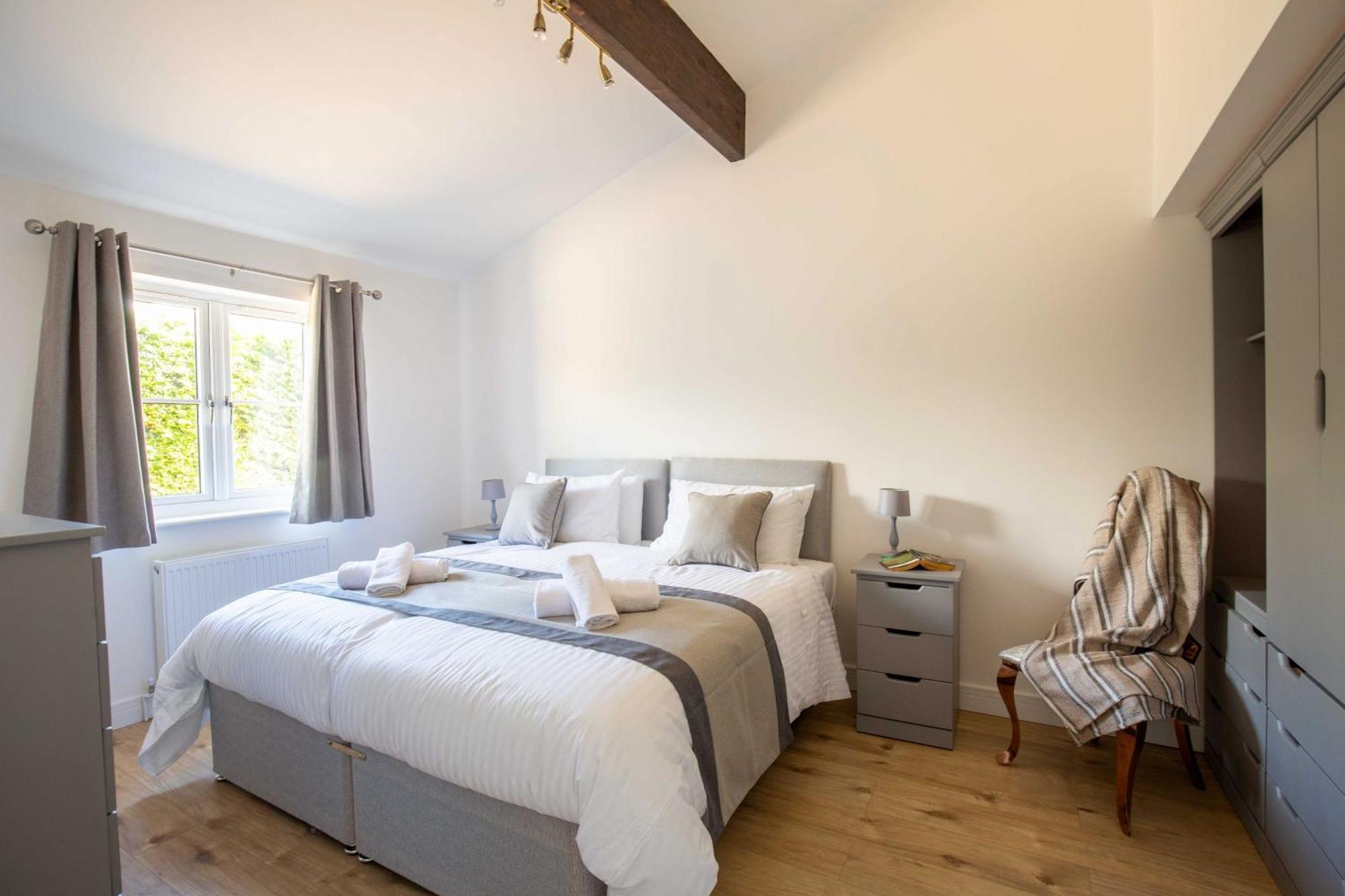 Ascot Cottage 赛伦塞斯特 外观 照片